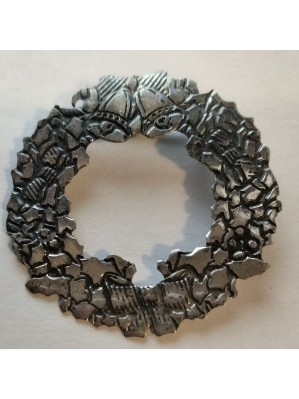 Christmas Wreath Pin Brooch Vintage Silver Holiday Jewelry